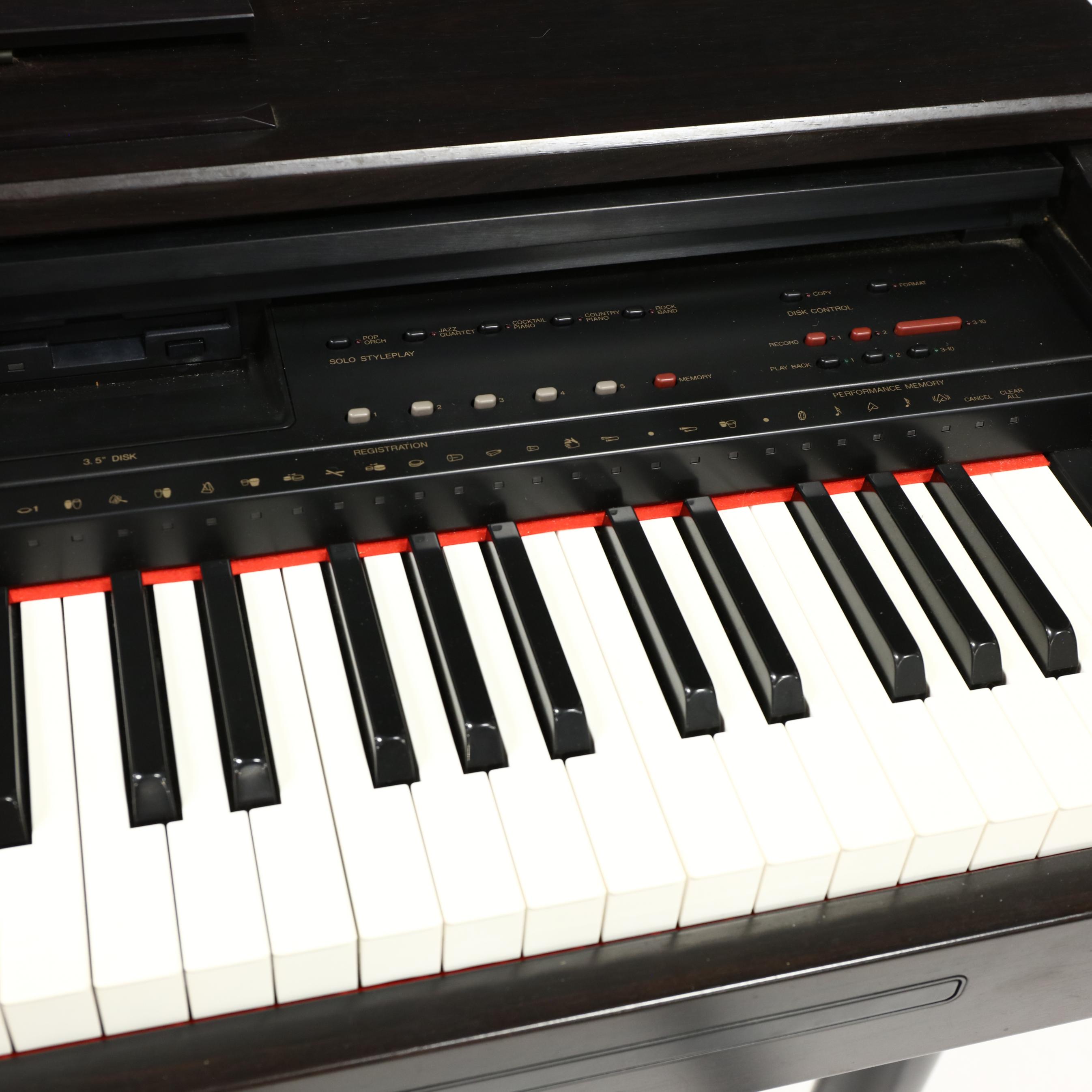Yamaha Clavinova CVP-70 Digital Piano (Lot 2199 - September Estate