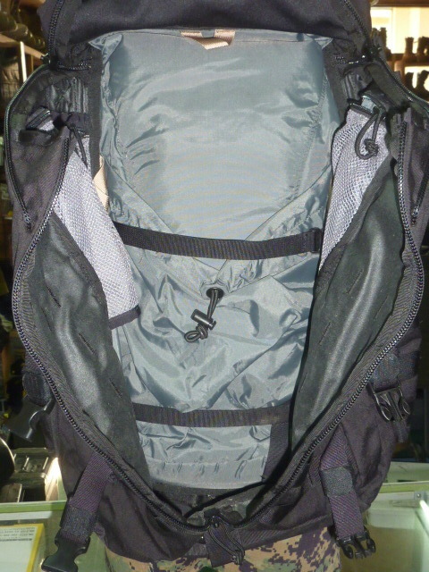 米軍放出品,キャメルバック Tri-Zip 100 oz/3.0L(ブラック Black