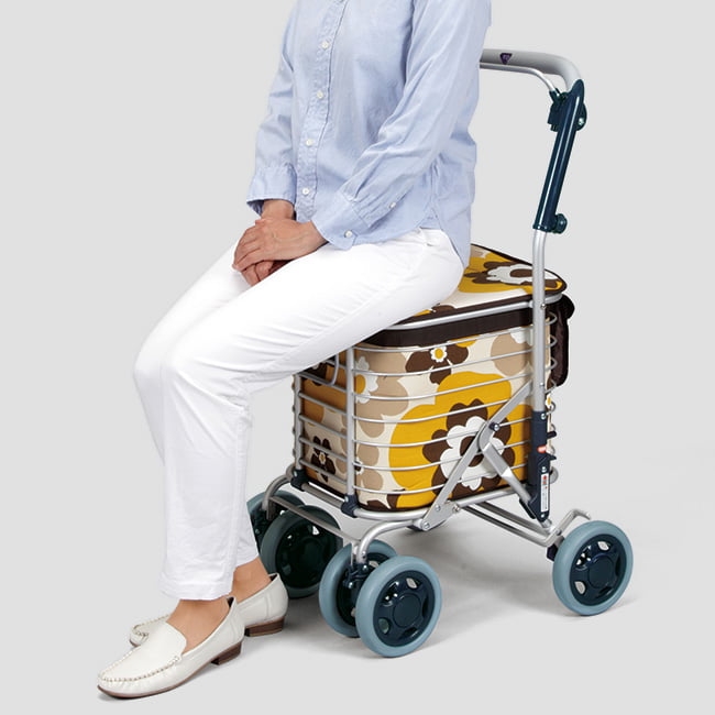 ユーバ産業 座れるブレーキ付アルミワイヤーカート | ライトアップ