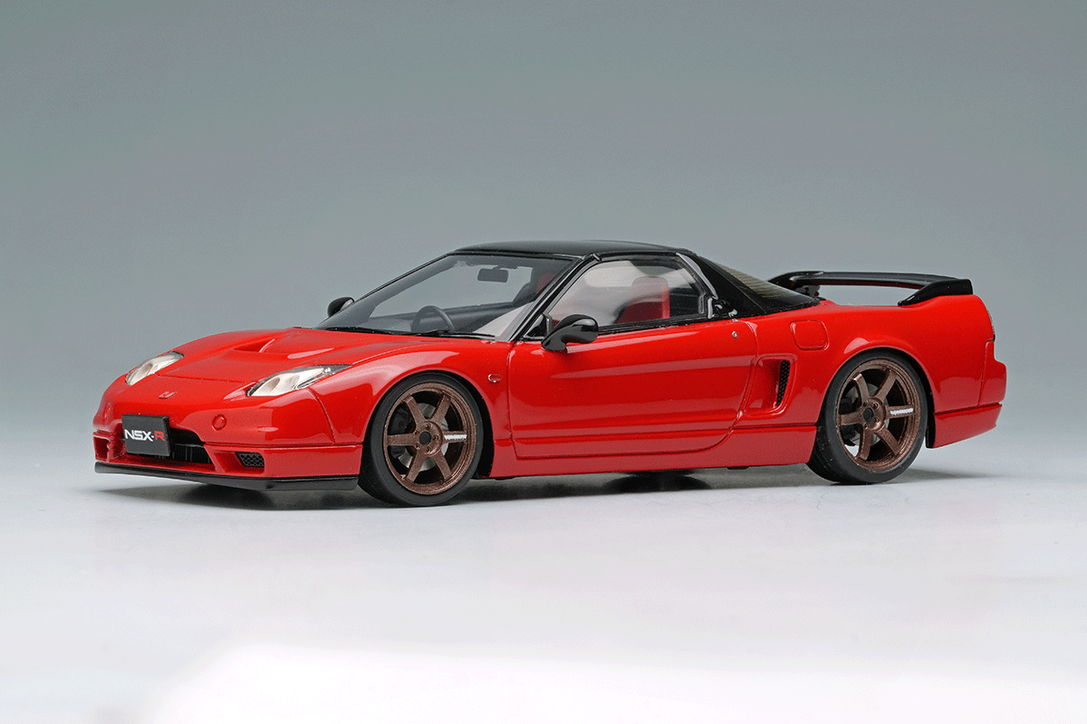 Make Up Co., Ltd. / Honda NSX-R (NA2) 2002 (TE37 Wheel)