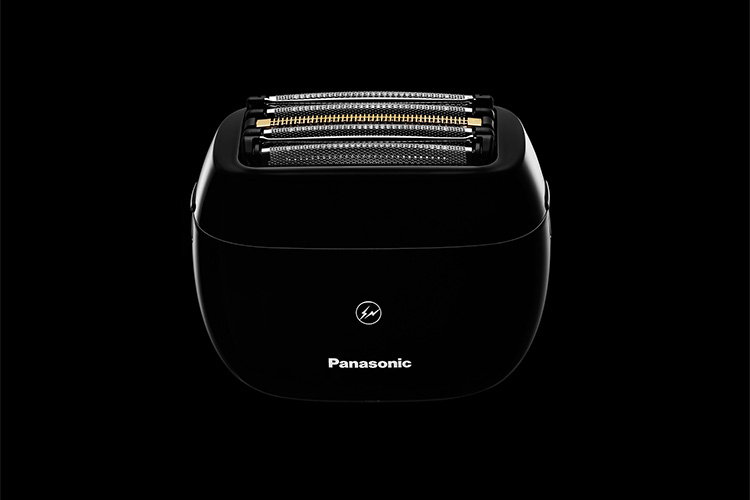 深黒の機能美。ラムダッシュ パームインに 藤原ヒロシ主宰〈fragment