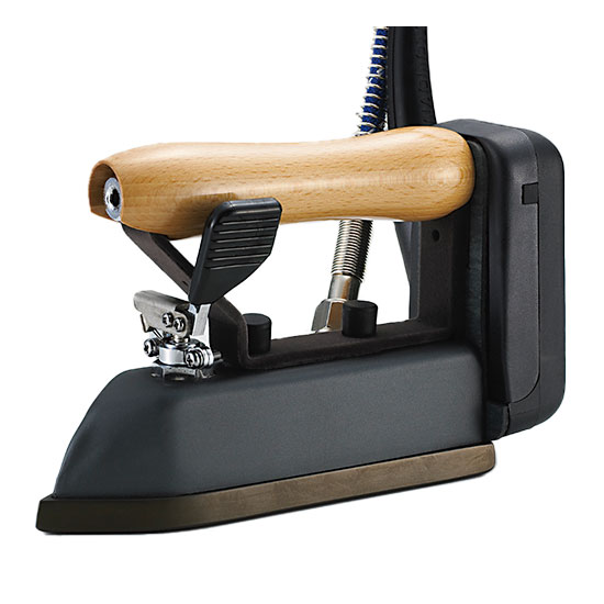 電気蒸気アイロン - 直本工業株式会社