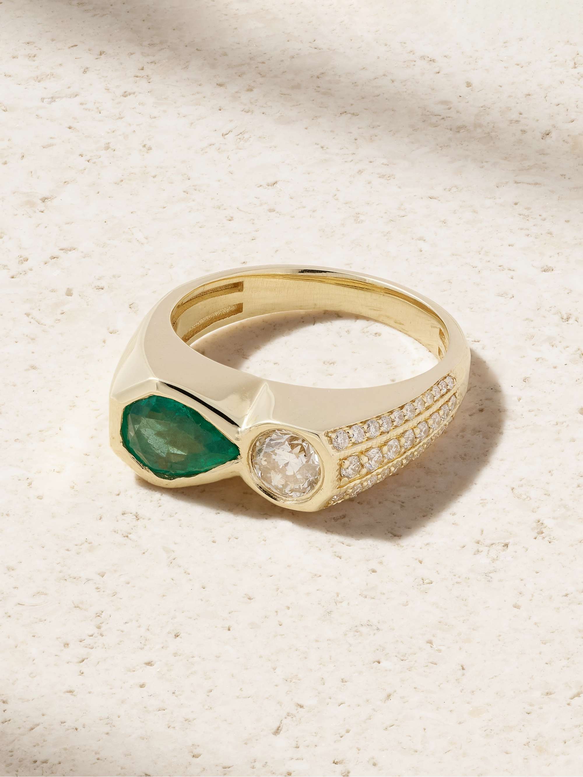 JACQUIE AICHE 14-karat gold, emerald and diamond ring | NET-A-PORTER