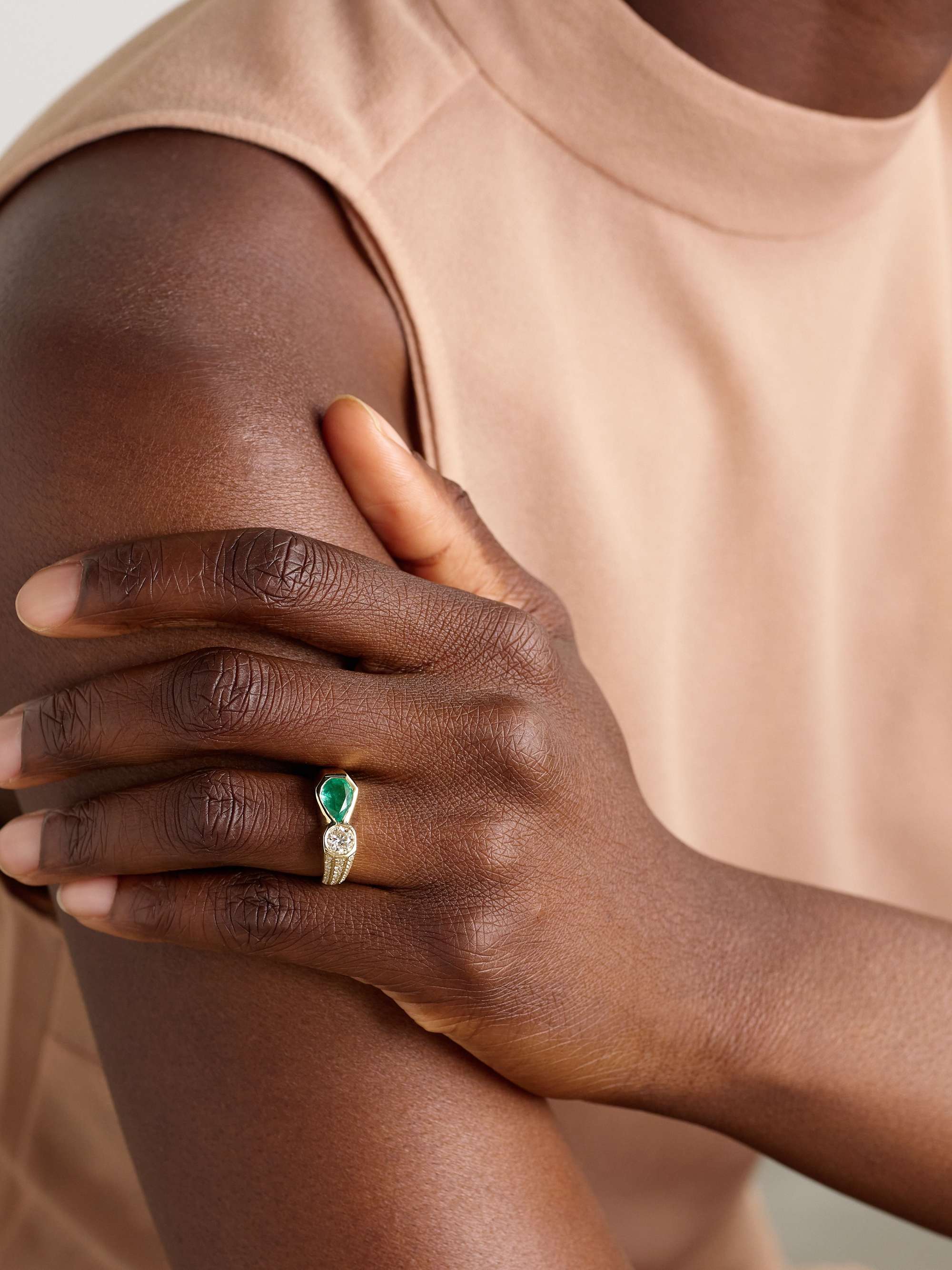 JACQUIE AICHE 14-karat gold, emerald and diamond ring | NET-A-PORTER