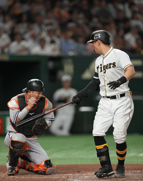 巨人】大城卓三、試合前練習に参加 前夜にバットが捕手マスク直撃も