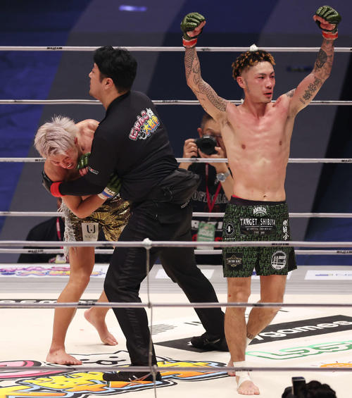 RIZIN】K1契約終了、Krushベルト返上の篠塚辰樹が素手ボクシングの試合