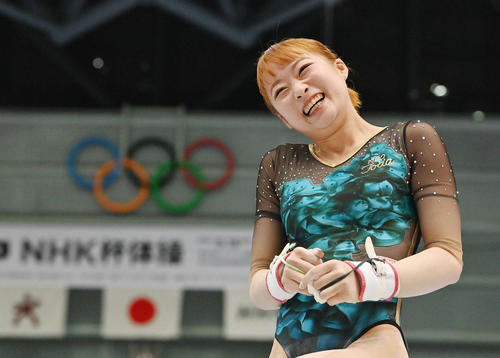 体操五輪代表の平岩優奈「緑はやめます。理由は秘密」大会ごとに違う髪
