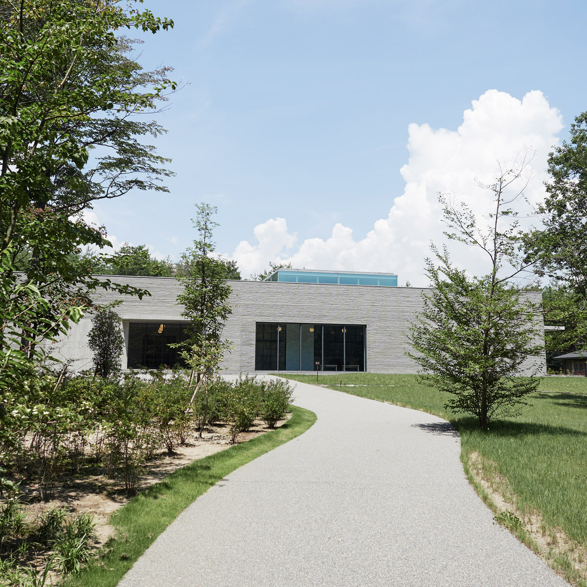 N's YARD – 奈良美智の私設アートスペース | 那須の自然に囲まれた