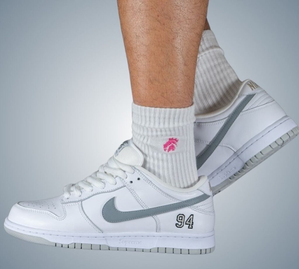Supreme x Nike SB Dunk Low White Metallic Silver HQ8487-100