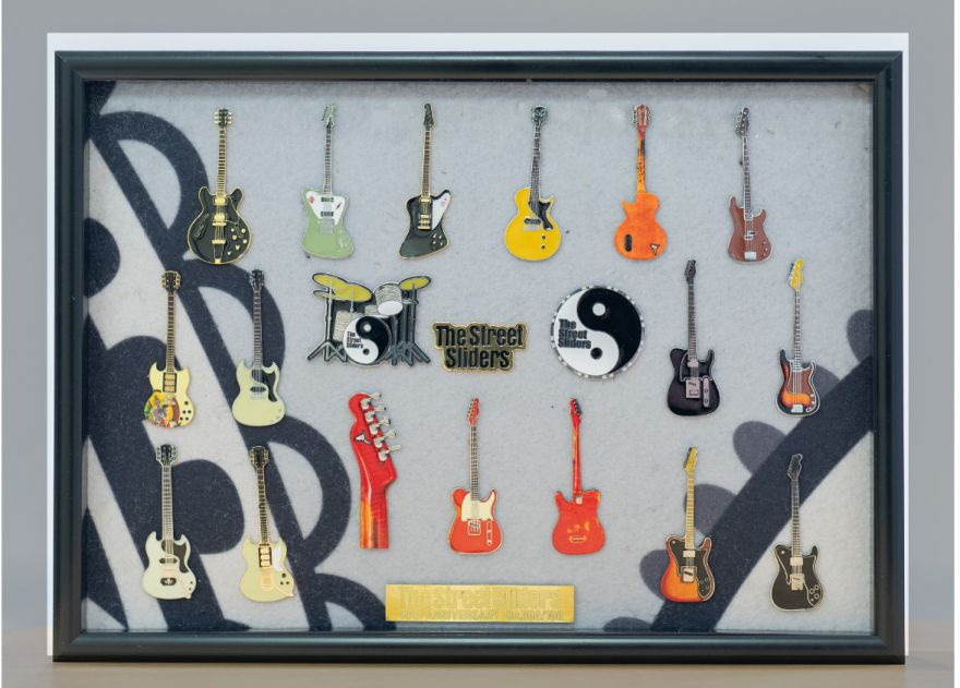 熱望”にお応えして「 Paisley Stage Carpet &Pin Badge set」発売決定