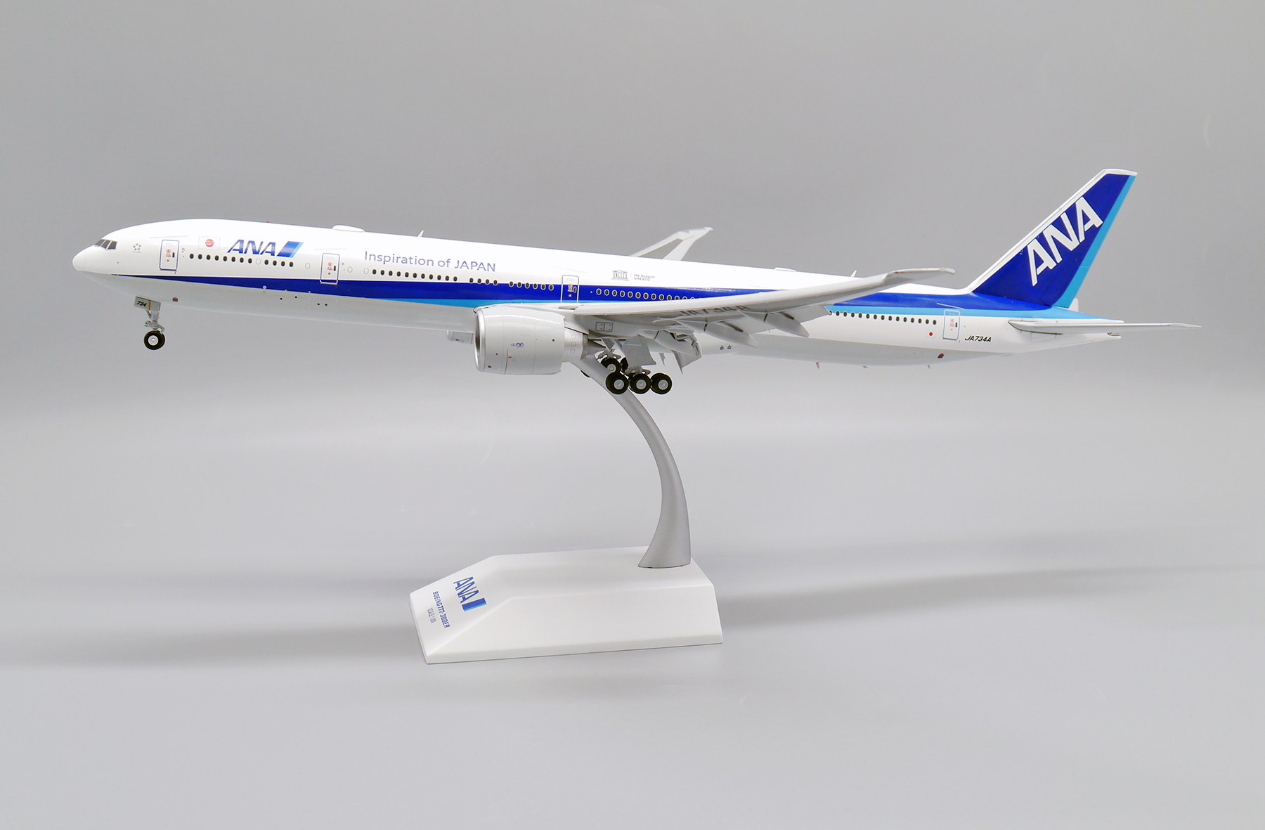ScaleModelStore.com :: JC Wings 1:200 - EW277W006A - ANA - All