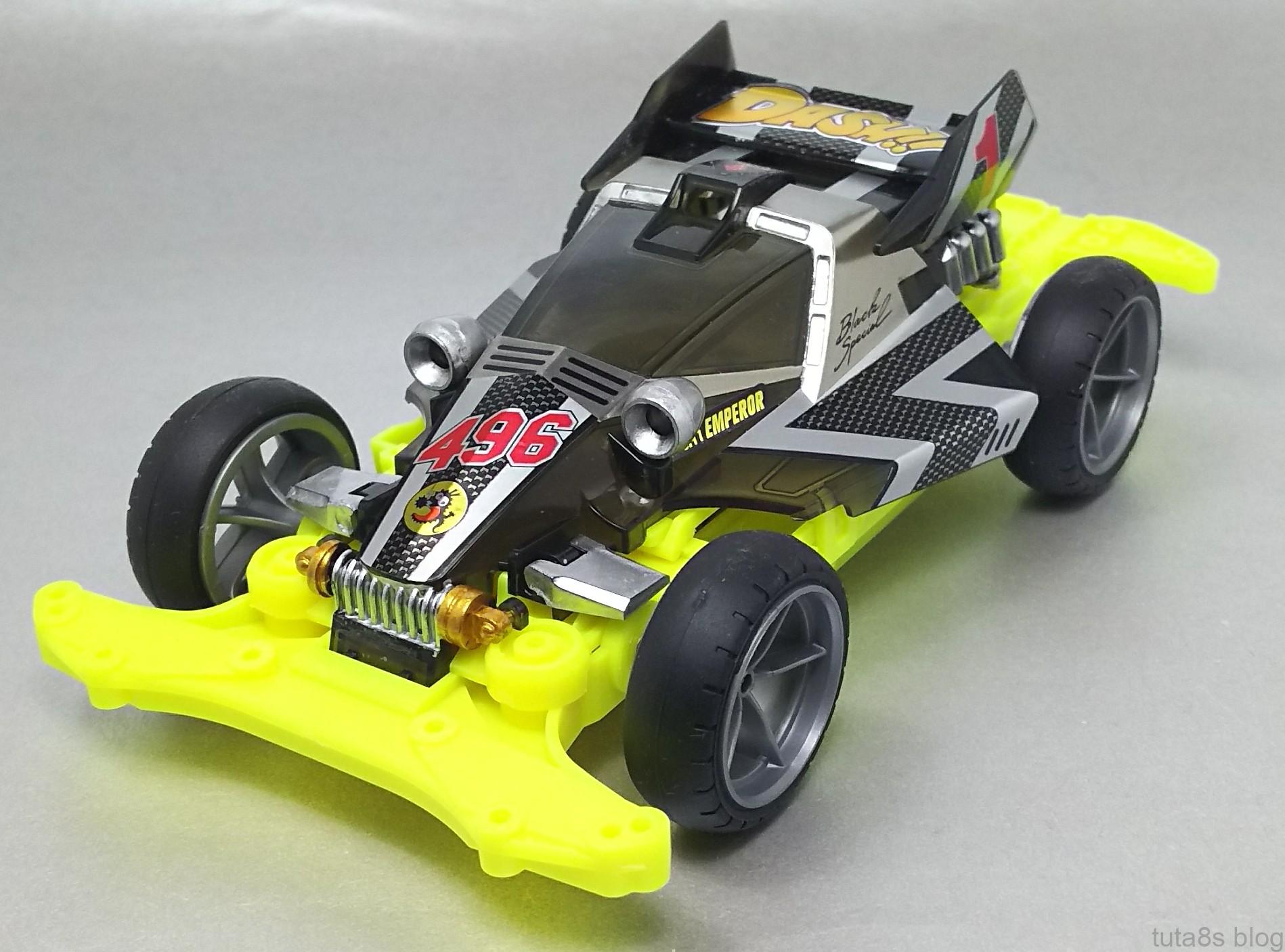 ダッシュ1号皇帝(エンペラー)ブラックSP｣蛍光イエローの存在感