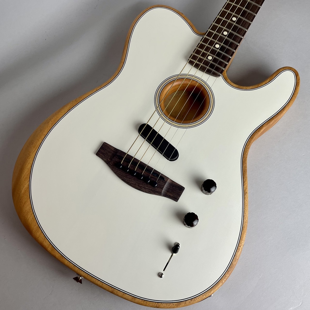 Fender】Acoustasonic Player Telecaster Arctic White特価品入荷