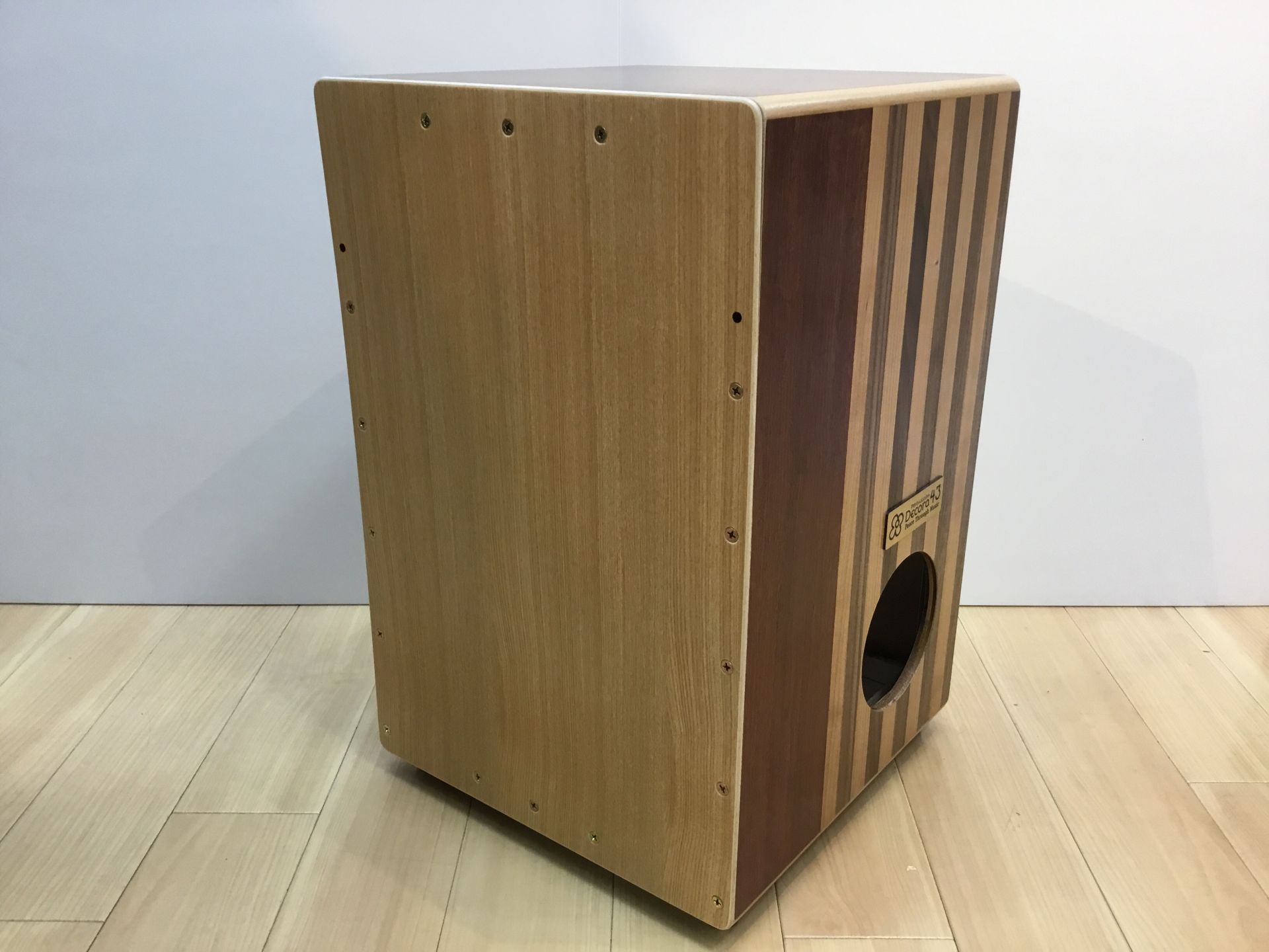 北海道産カホン「Decora43（デコラ43）」島村楽器限定モデルデビュー