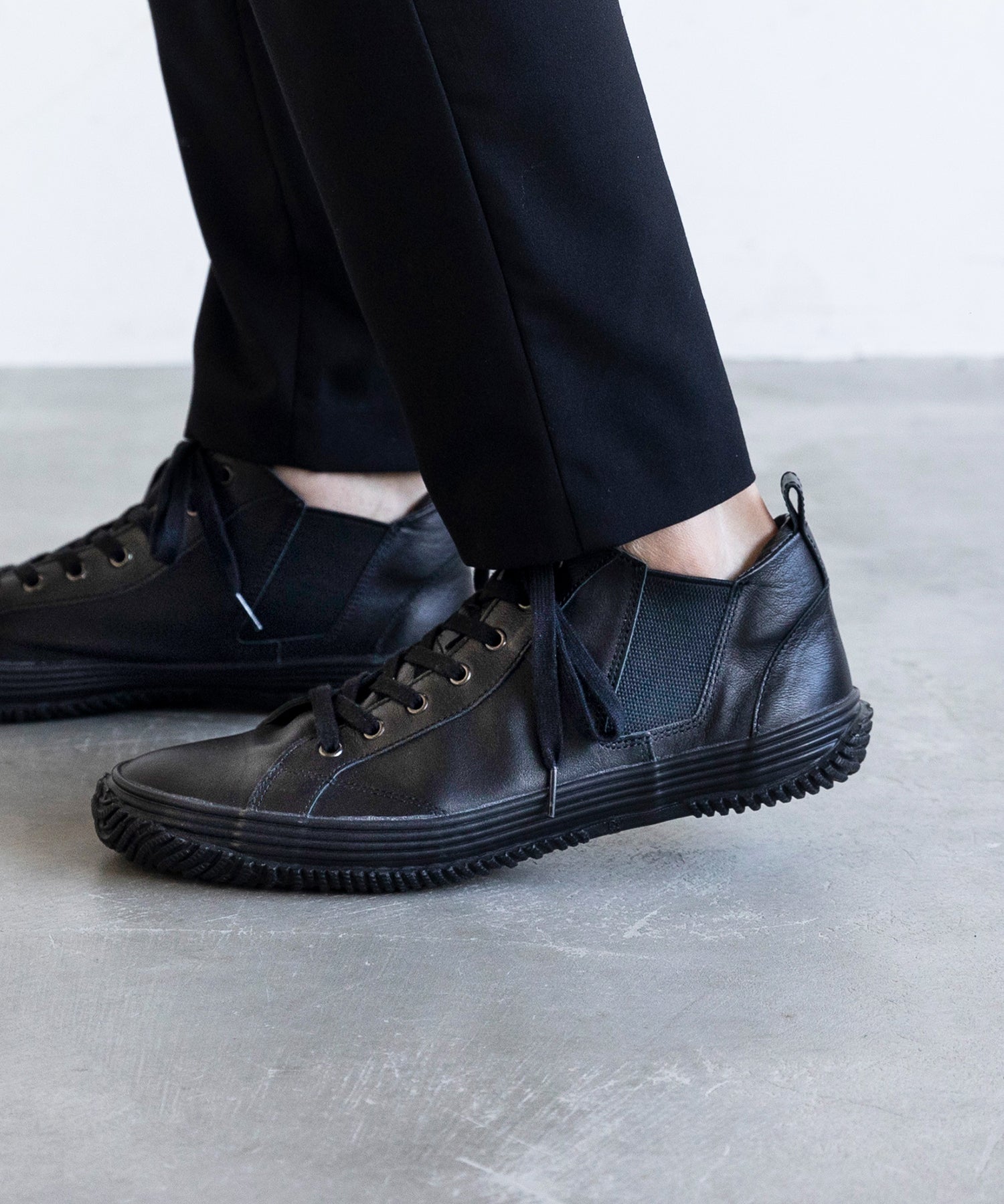 SP-442 Black/Black | 国産ハンドメイド スニーカー スピングル