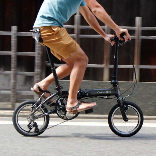 BLOG 輪行にも最適 カタログ値 重量 7.8kg！ の軽量 折りたたみ自転車