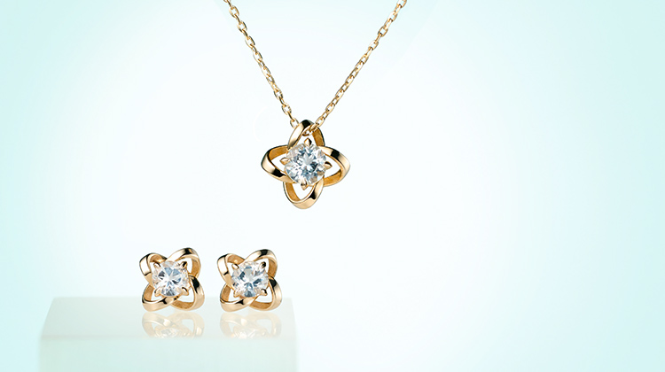 アクアマリン AQUAMARINE(3月誕生石) | スタージュエリー公式