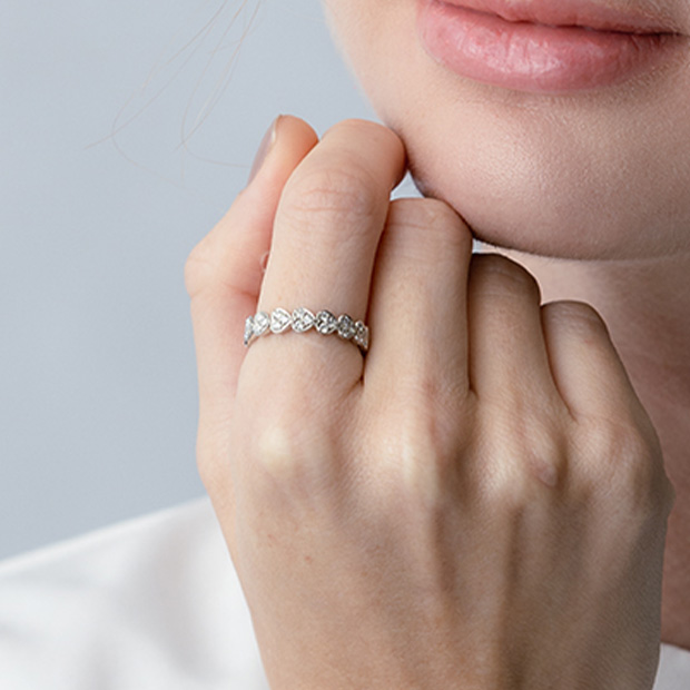 HEART ROUND HALF ETERNITY RING(L)(1XR0544)Pt950 リング｜スター