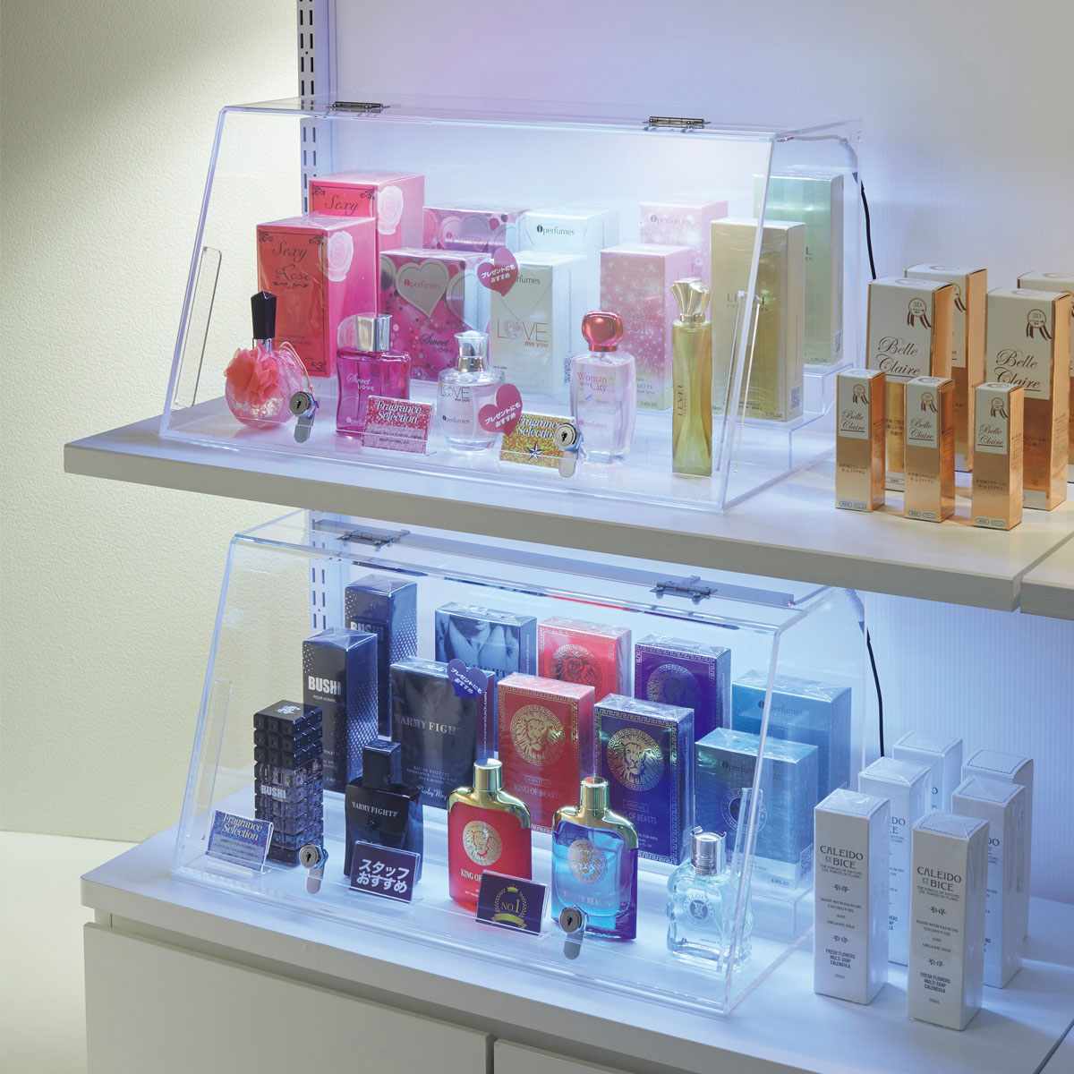 鍵付きショーケース 白色LED照明付き 幅57cm