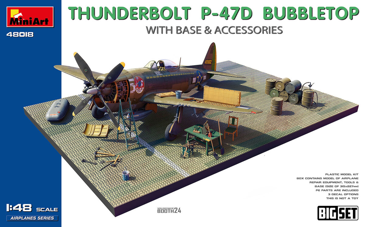 Republic P-47 D Thunderbolt Bubbletop with Base & Accessories