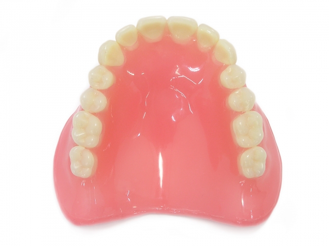 新御茶ノ水で入れ歯・義歯の治療は御茶ノ水プライムデンタル