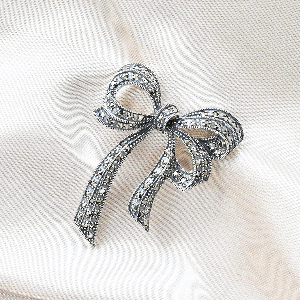 SV アンティークリボン ブローチ – 碌山ショップ