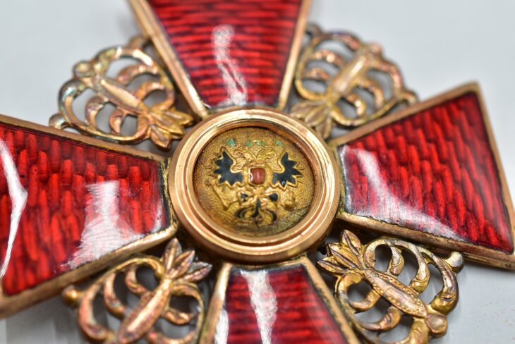 ロシア帝国 聖アンナ第二等勲章 ｜骨董品買取 緑和堂