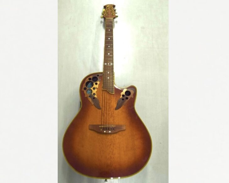 Ovation Celebrity Deluxe CS257 ｜骨董品買取 緑和堂