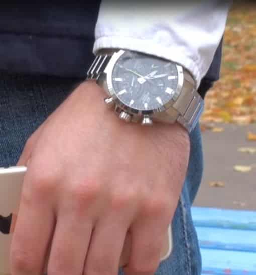 Casio Edifice EQB-500D-1A with Bluetooth | WorldWatchReview