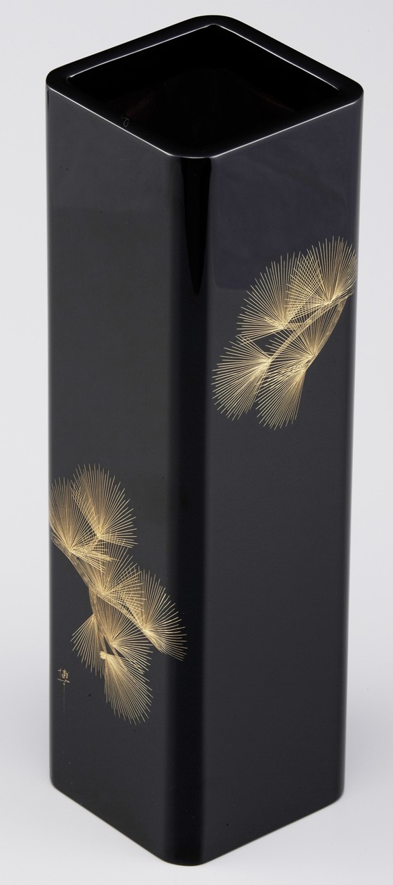 花器・松風沈金 77,000円（税込） | 輪島塗の塗師屋 輪島漆器大雅堂