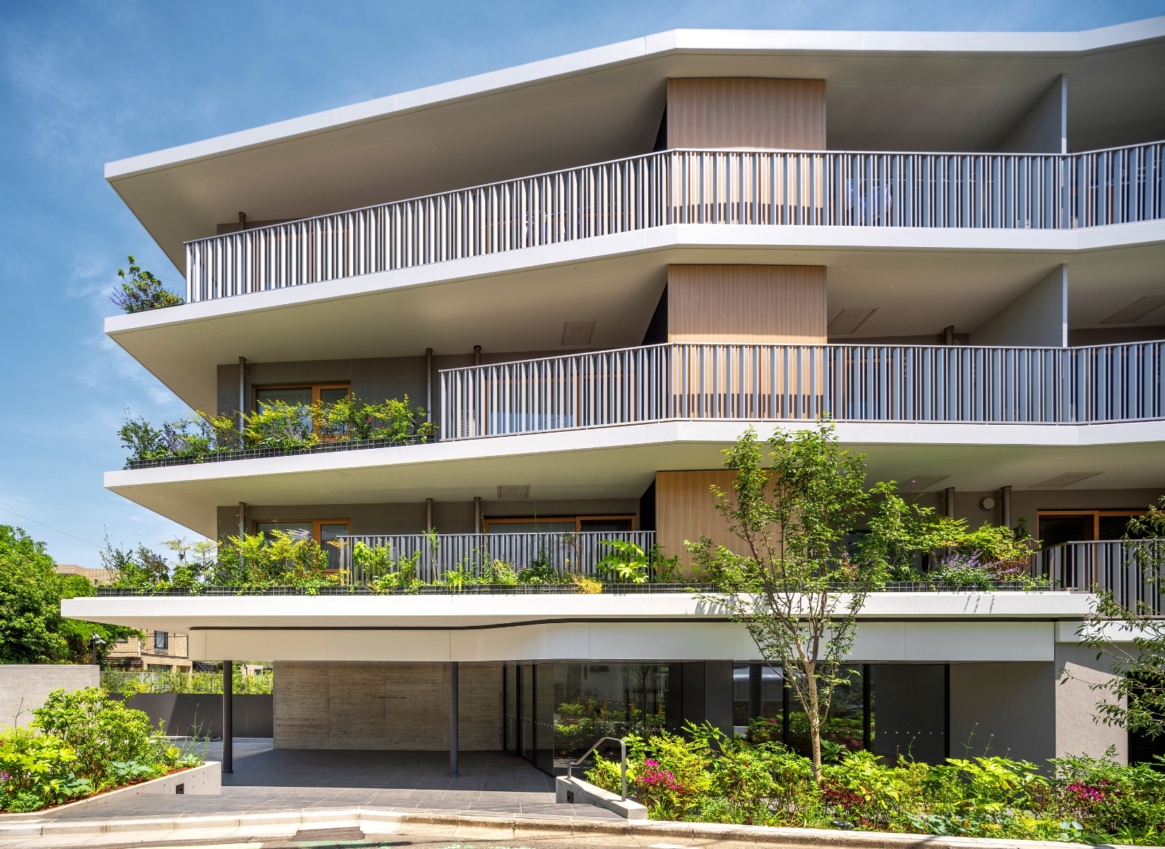 光・風・緑と共に暮らす— サステナブルな集合住宅 —代々木参宮橋テラス