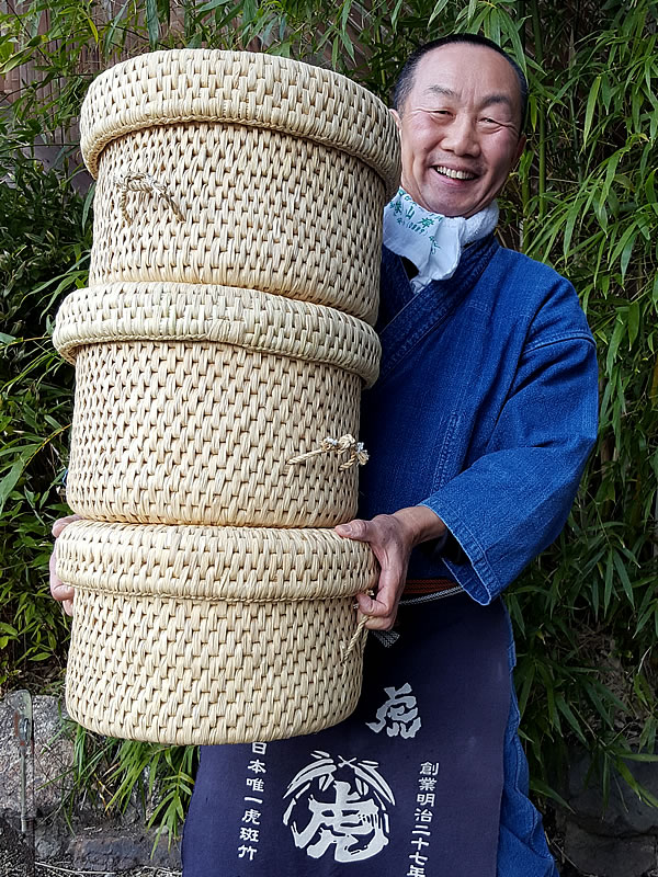 わらいずみに見る藁細工の匠の技 - 竹虎四代目がゆく！