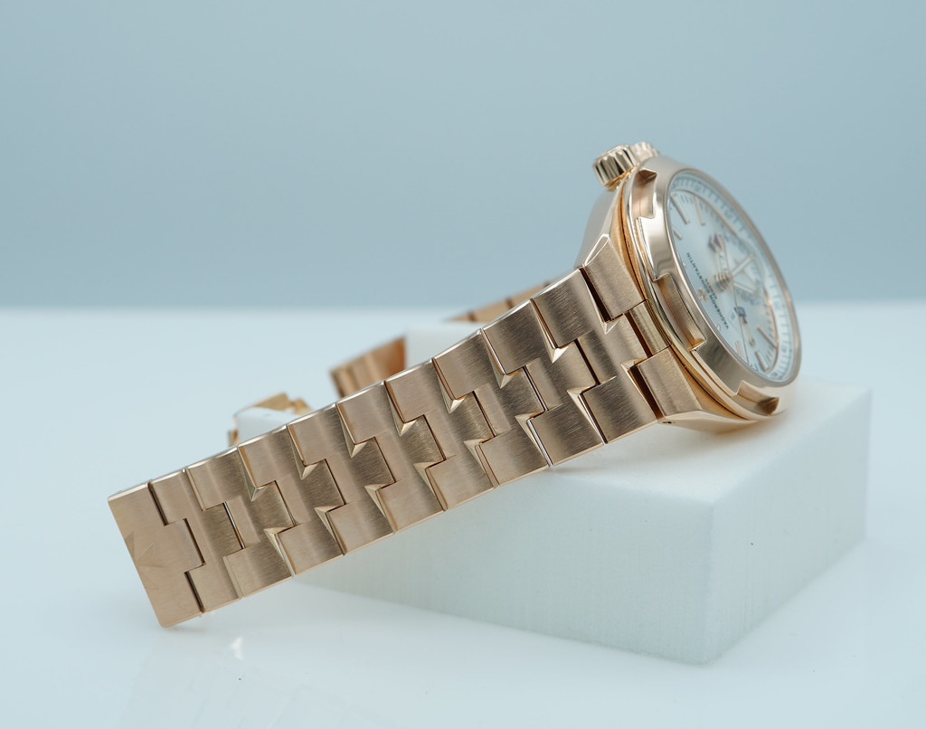 Vacheron CONSTANTIN OVERSEAS DUAL TIME 7900V ROSE GOLD BRACELET