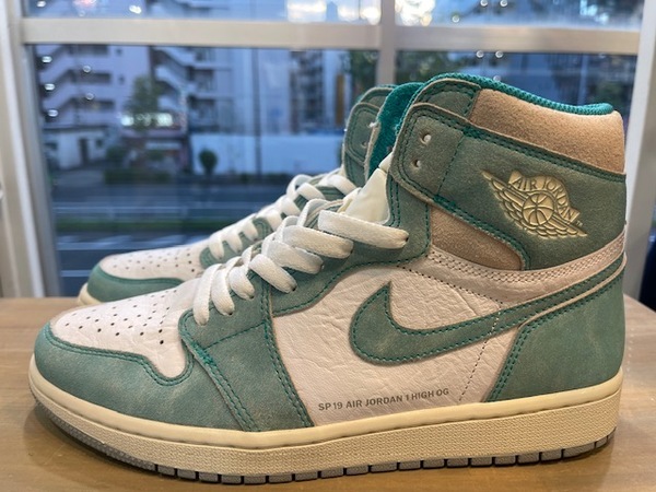 大人気ブランド【NIKE/ナイキ】から【NIKE AIR JORDAN 1 RETRO HIGH OG