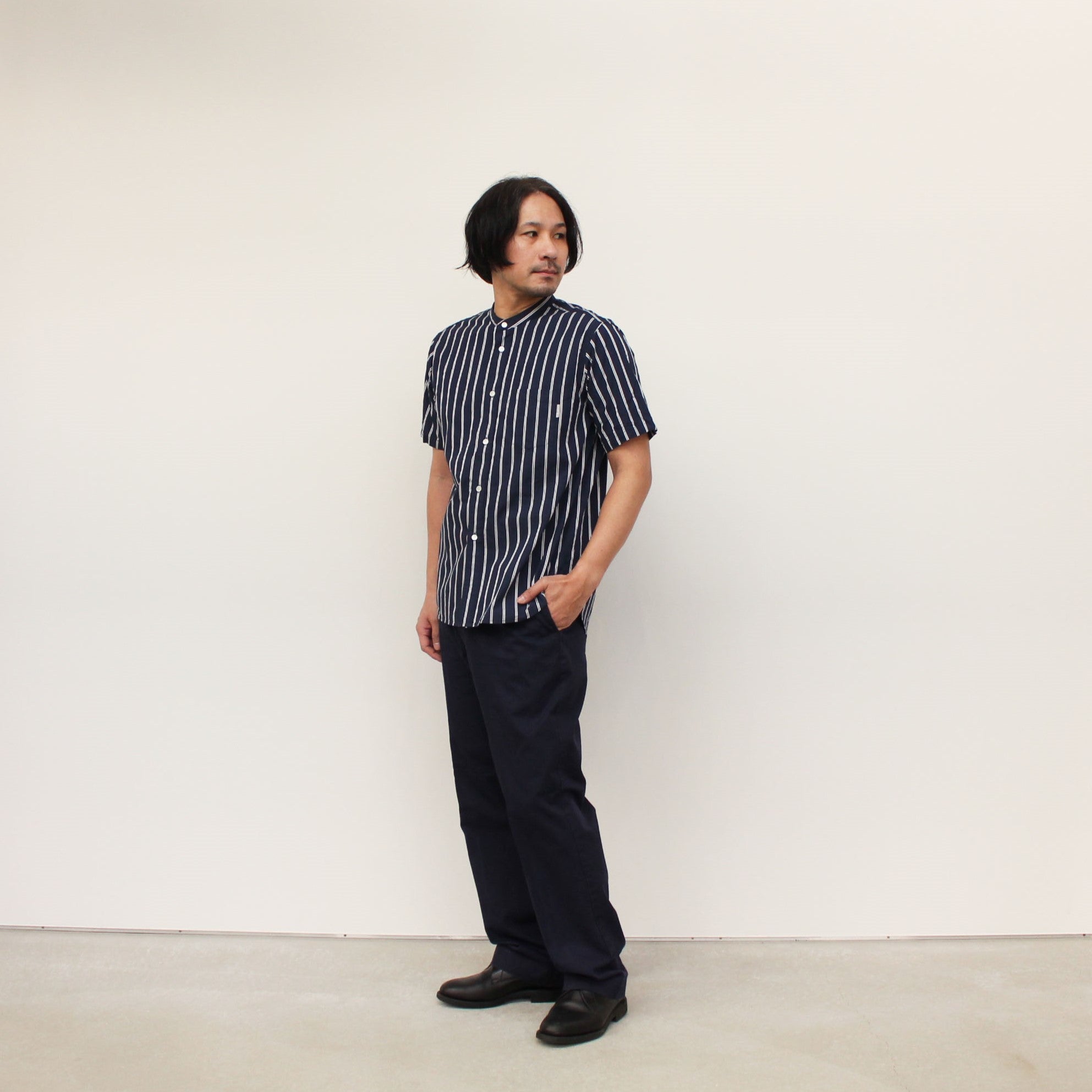 No.205 ネイビーストライプバンドカラー半袖シャツ – The Industry Works