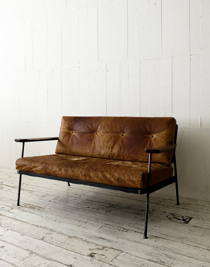 HR SOFA 2-SEATER | TRUCK FURNITURE