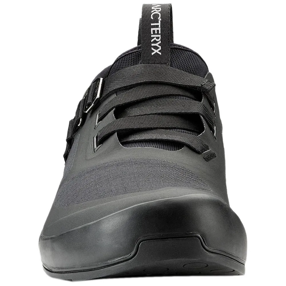 Arc'teryx Arakys approach shoes Black | Trekkinn