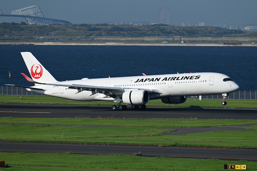 JAL、3年4か月ぶりのA350-900新造機 17号機が羽田到着 - TRAICY