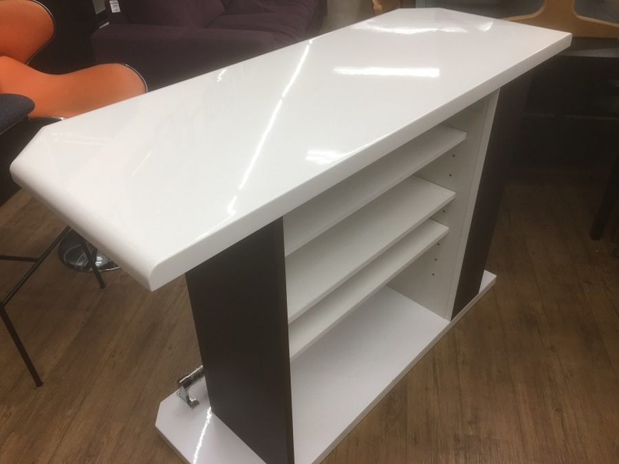 大人気！ニトリのバーカウンターテーブルです【北越谷店】｜2019年03月