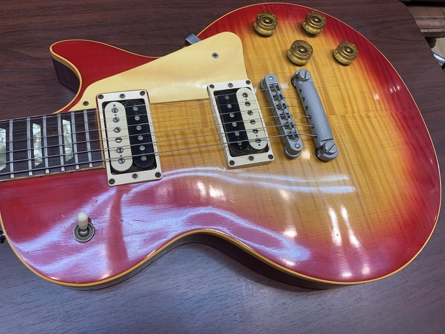 Gibson（ギブソン）の1979年製Lespaul Standard（レスポール