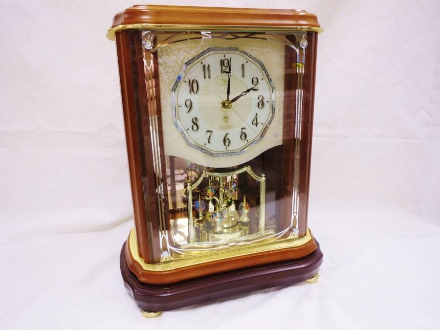 存在感抜群！QUEEN ELIZABETH 2の電波時計が入荷致しました。 【中央