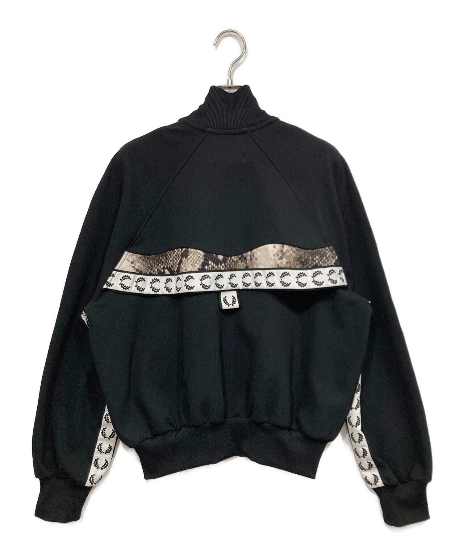 中古・古着通販】FRED PERRY (フレッドペリー) AKANE UTSUNOMIYA