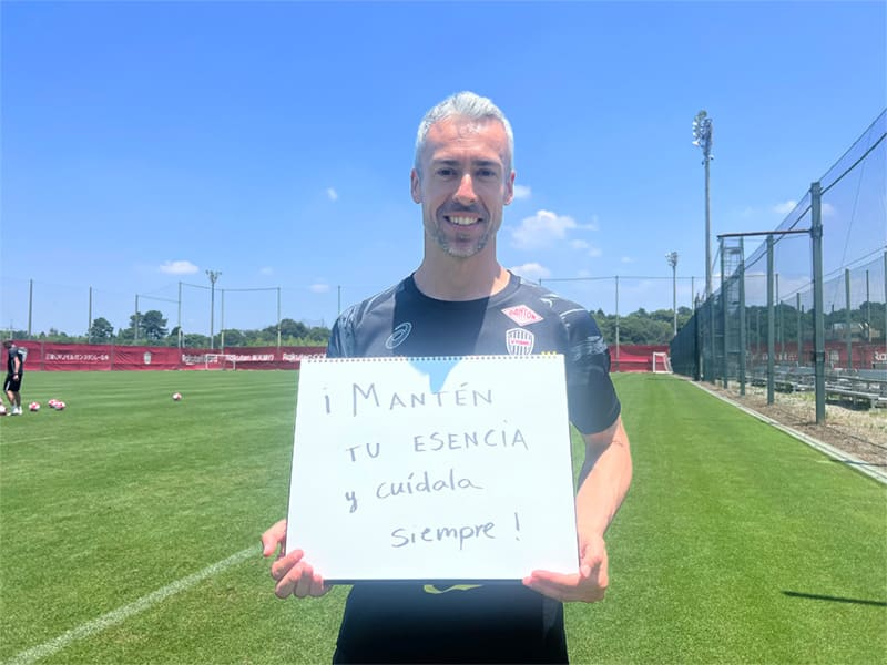 INIESTA KO8E FOREVER