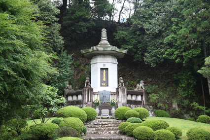 日蓮聖人の魂が棲む身延山久遠寺／山梨の歴史を旅するサイト