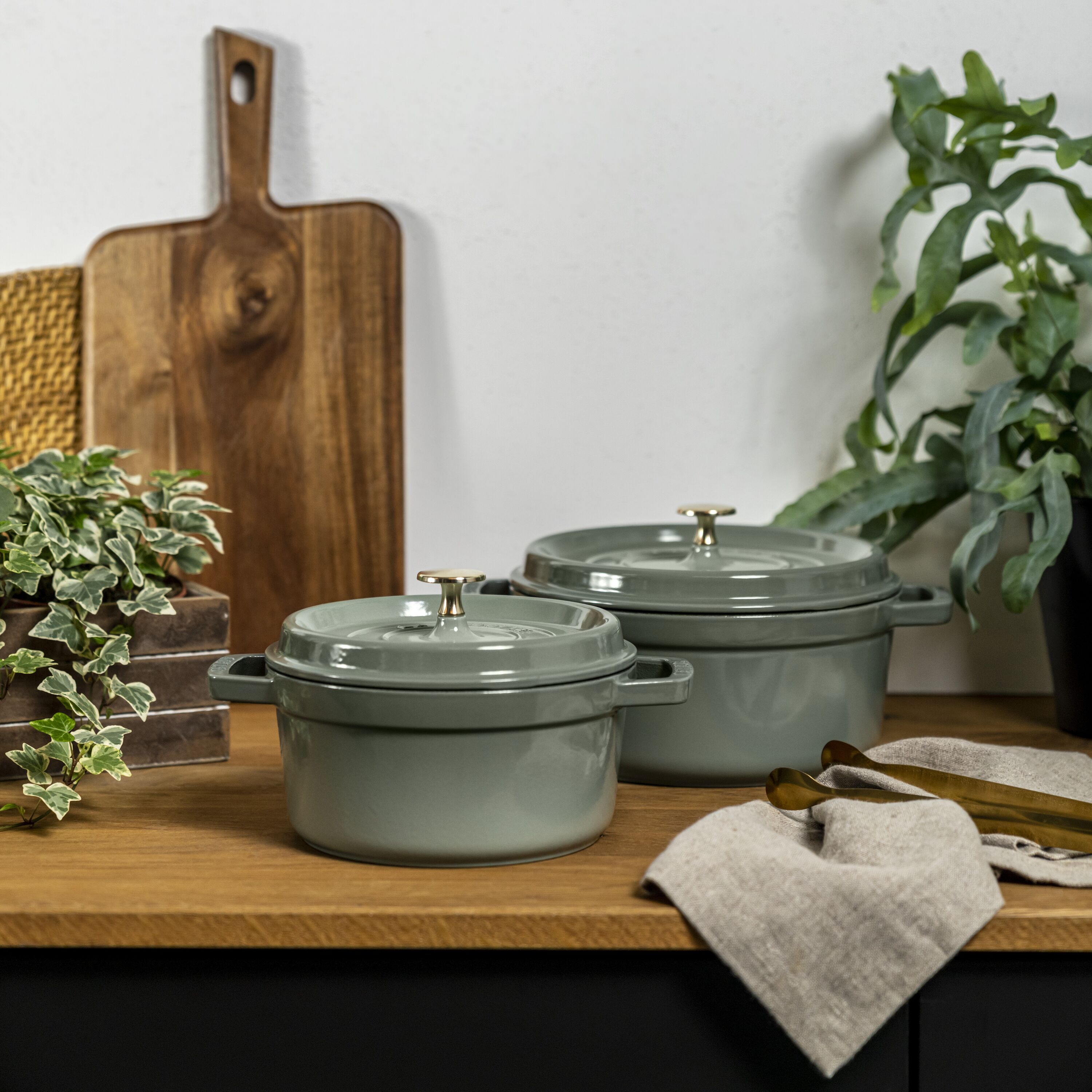 ストウブ 鋳物ホーロー鍋 ピコ・ココット | ツヴィリング公式