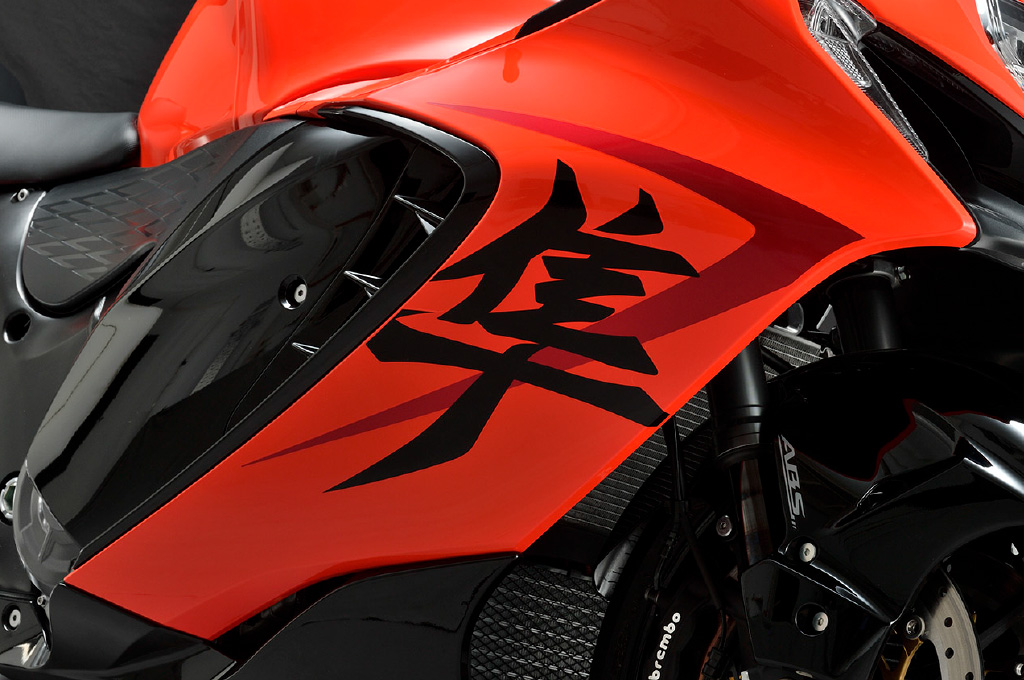 Hayabusa 25周年 スペシャルサイト | 二輪車 | スズキ