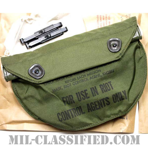 米軍 XM-28 RIOT (ライオット) ガスマスクポーチ 1969年ロット 未開封