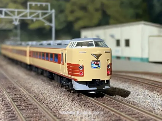 183系1000番台「とき」（国鉄）が入線です。TOMIX 98799 | NGaugeJP