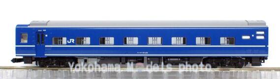 14系 寝台特急「さくら・はやぶさ/富士」が入線です。KATO 10-1800