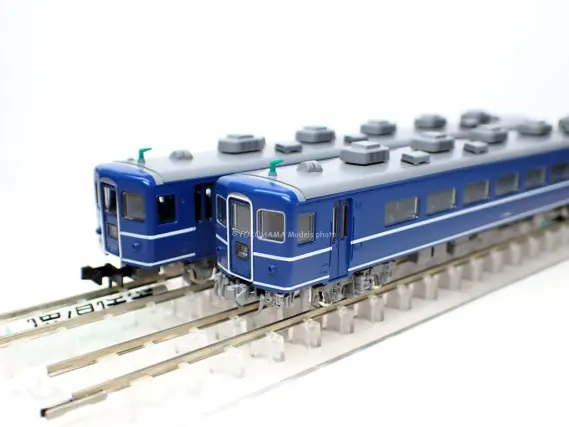 東武鉄道 14系・ヨ8000形（SL大樹・青色）が入線しました。 TOMIX